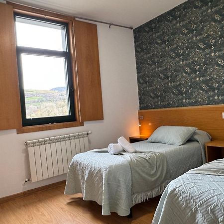Complexo Xacobeo Hotel Triacastela Bagian luar foto
