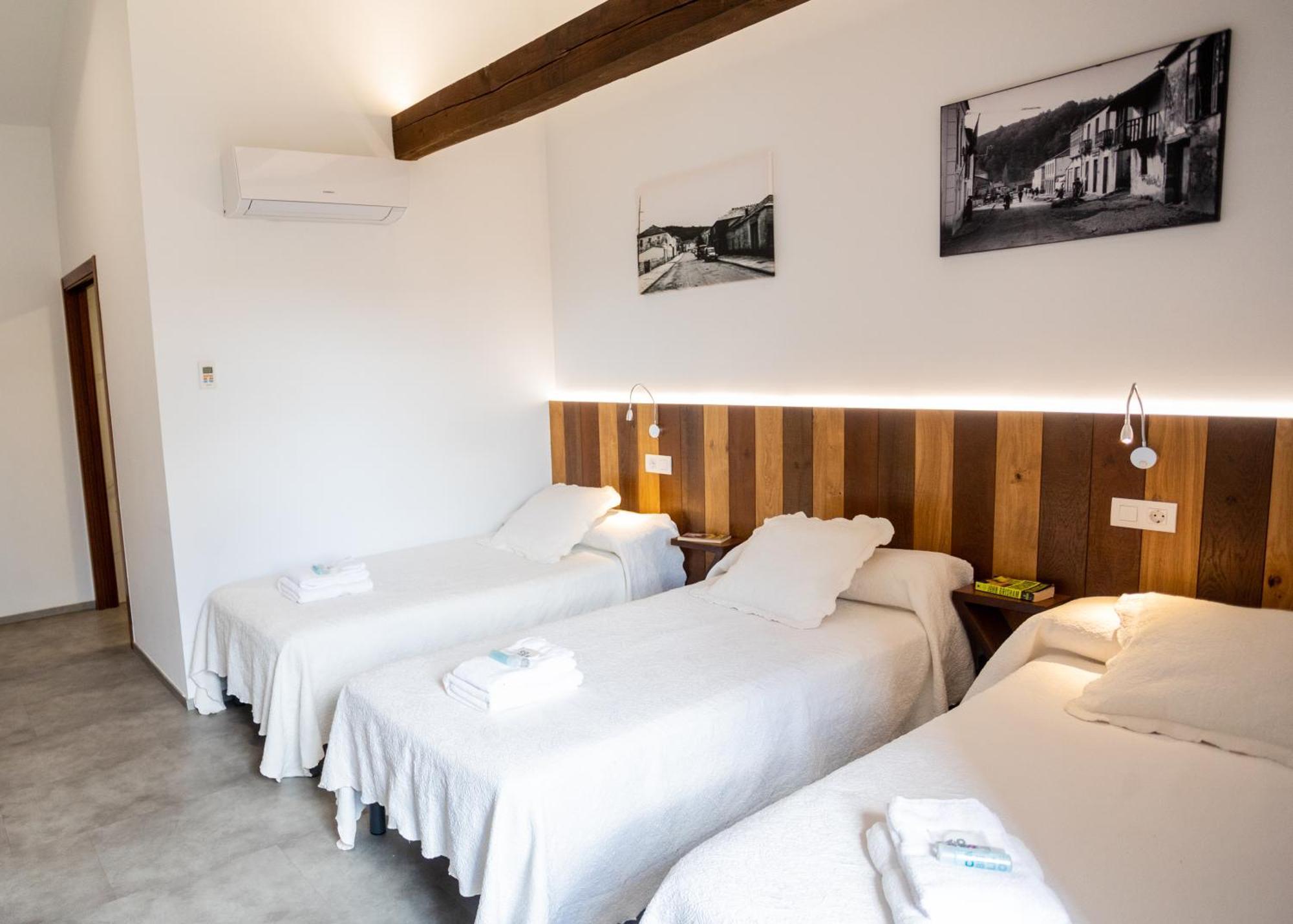Complexo Xacobeo Hotel Triacastela Bagian luar foto