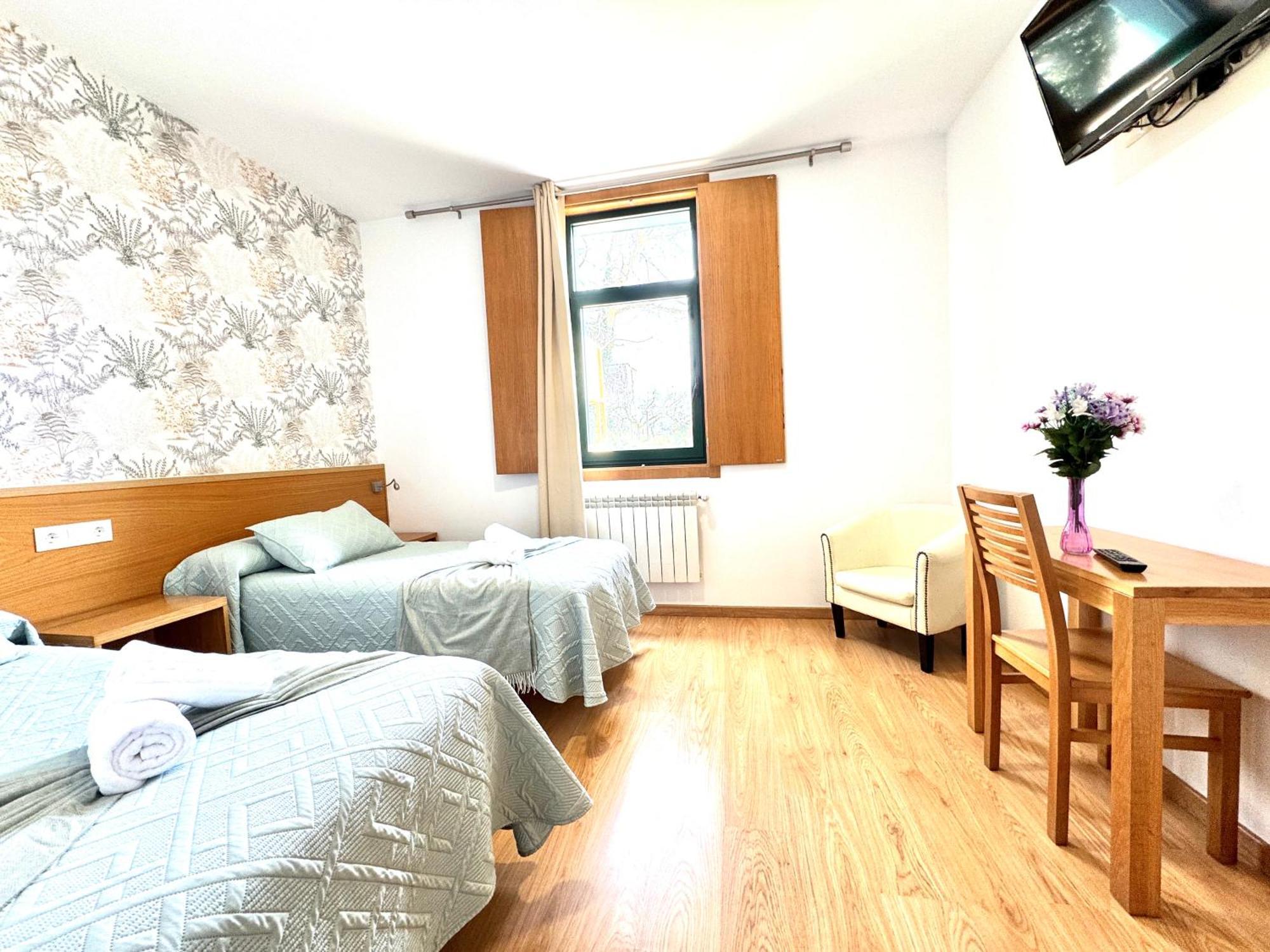 Complexo Xacobeo Hotel Triacastela Bagian luar foto