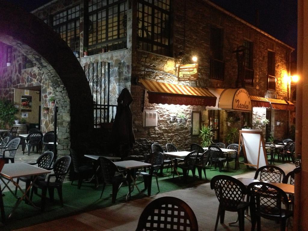 Complexo Xacobeo Hotel Triacastela Bagian luar foto